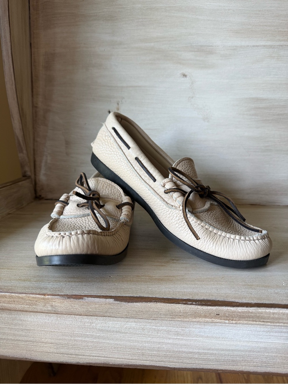 Men’s Quoddy Made In Maine Leather Beige Moccasins Boat Canoe Shoes  Size 10